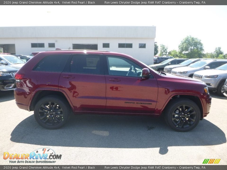 2020 Jeep Grand Cherokee Altitude 4x4 Velvet Red Pearl / Black Photo #6