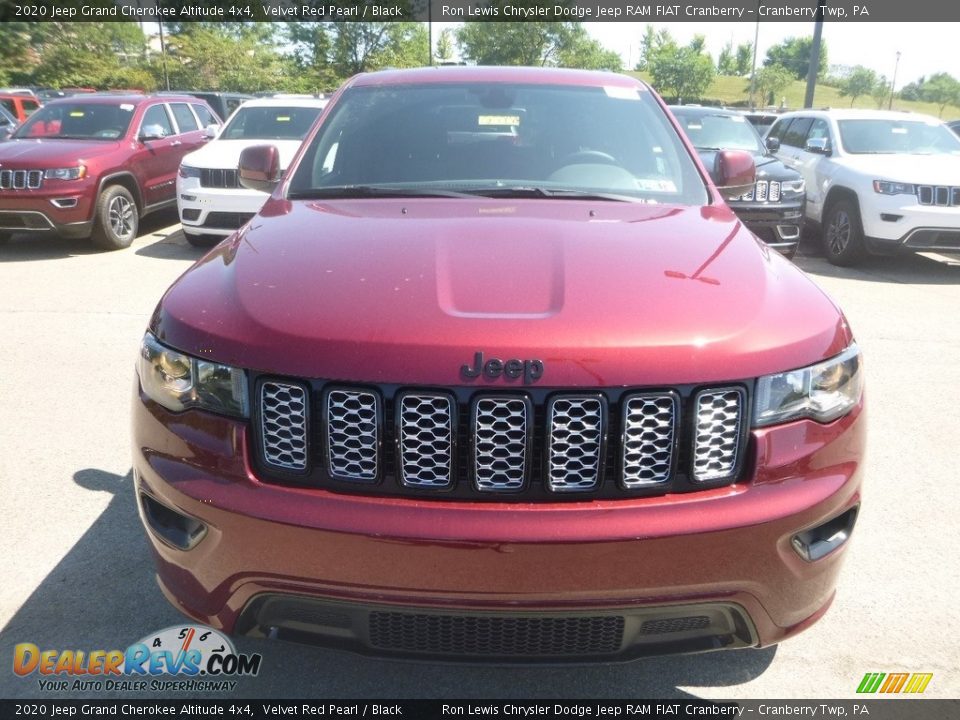2020 Jeep Grand Cherokee Altitude 4x4 Velvet Red Pearl / Black Photo #8