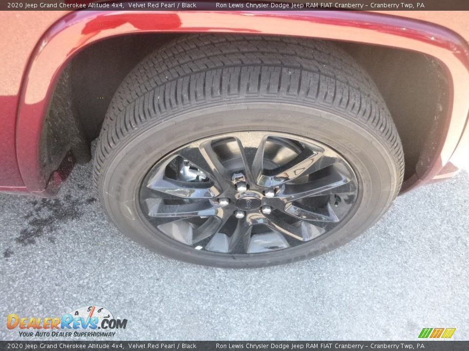 2020 Jeep Grand Cherokee Altitude 4x4 Velvet Red Pearl / Black Photo #9