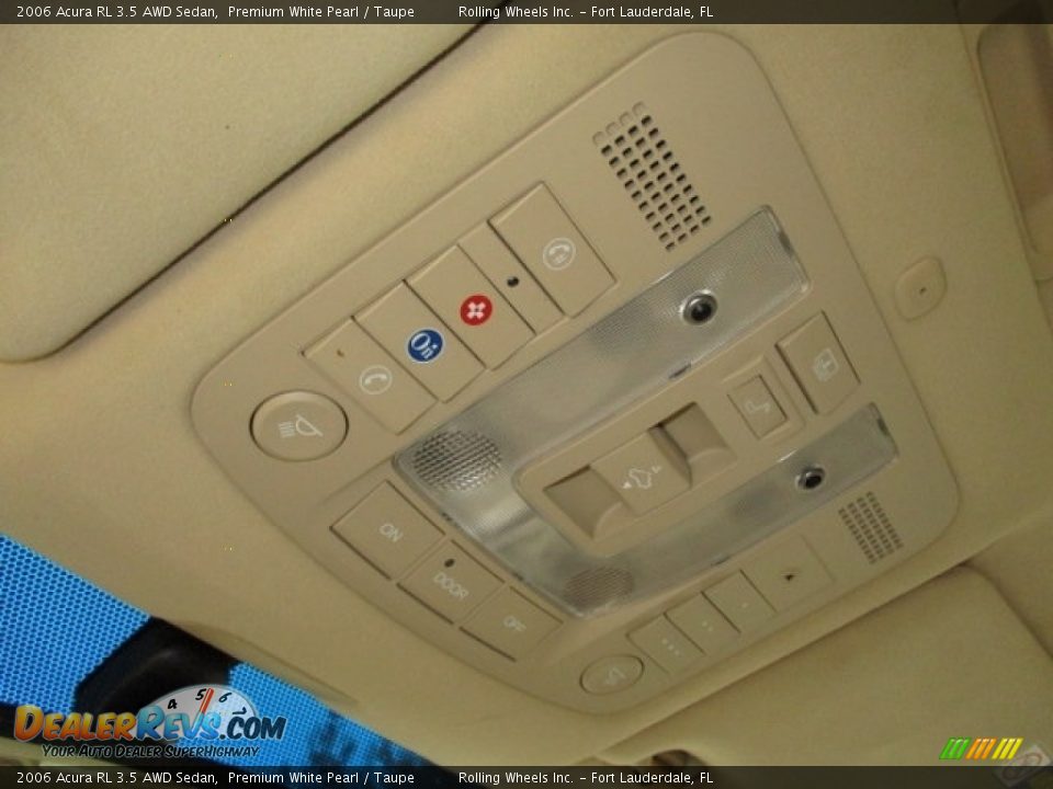 2006 Acura RL 3.5 AWD Sedan Premium White Pearl / Taupe Photo #28