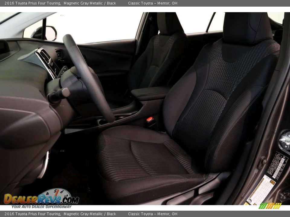 2016 Toyota Prius Four Touring Magnetic Gray Metallic / Black Photo #5