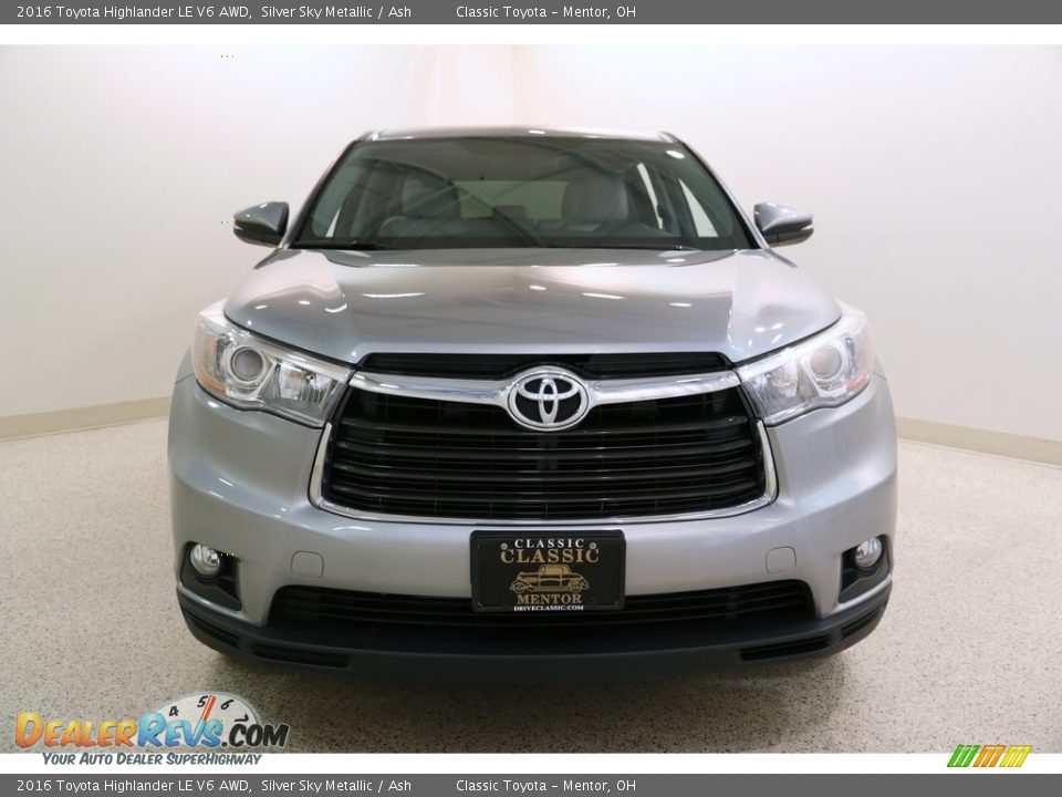 2016 Toyota Highlander LE V6 AWD Silver Sky Metallic / Ash Photo #2