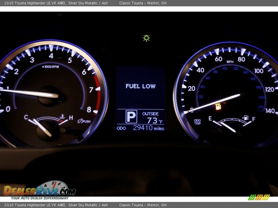 2016 Toyota Highlander LE V6 AWD Silver Sky Metallic / Ash Photo #8