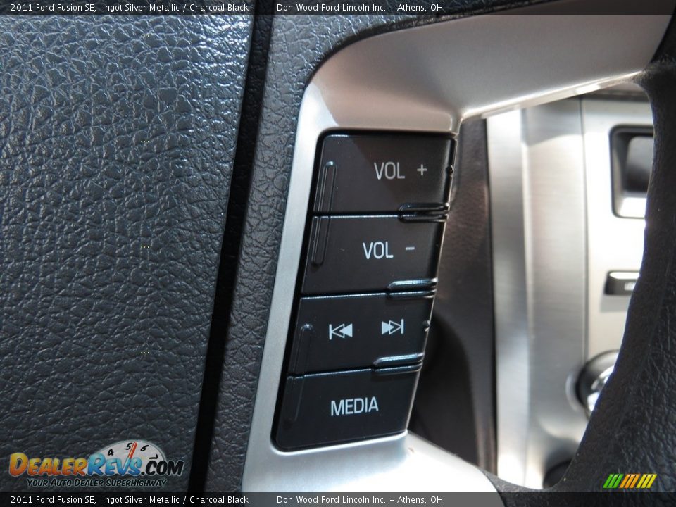 2011 Ford Fusion SE Ingot Silver Metallic / Charcoal Black Photo #30