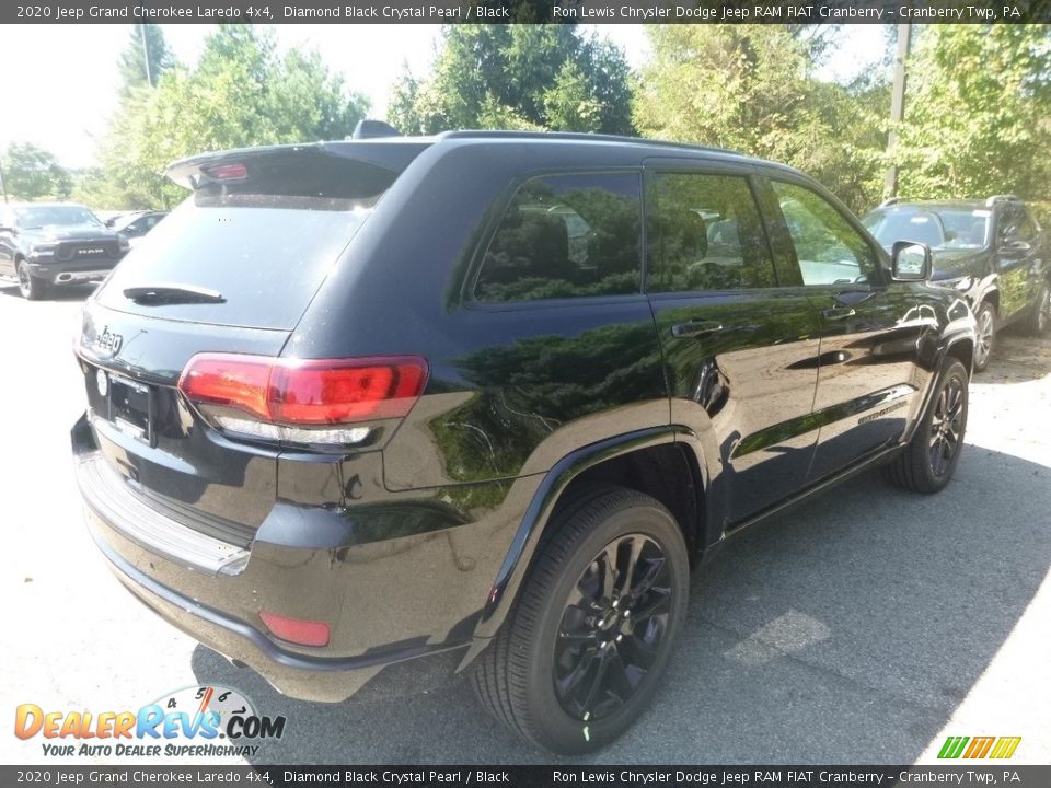 2020 Jeep Grand Cherokee Laredo 4x4 Diamond Black Crystal Pearl / Black Photo #5