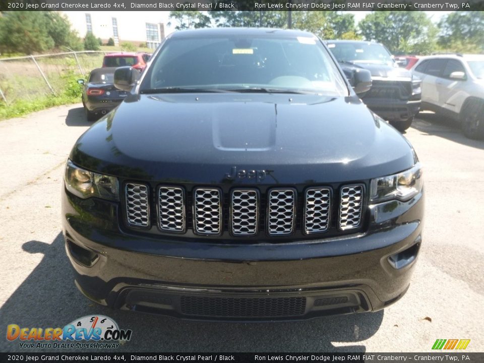 2020 Jeep Grand Cherokee Laredo 4x4 Diamond Black Crystal Pearl / Black Photo #8