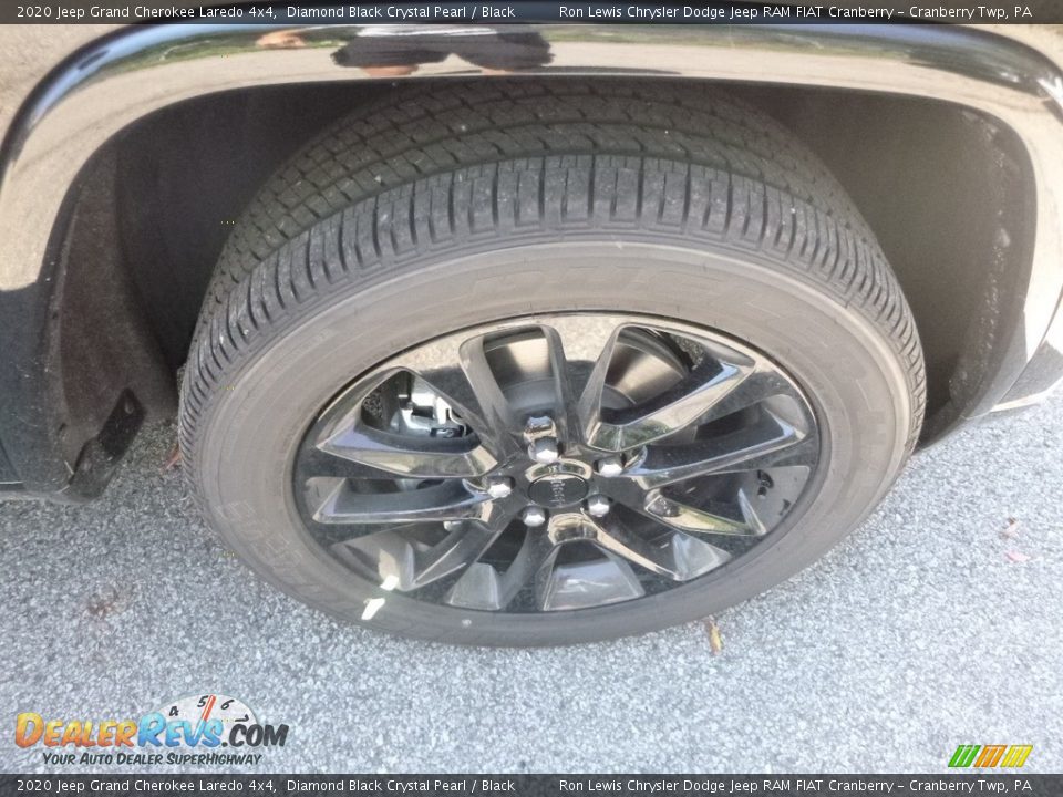 2020 Jeep Grand Cherokee Laredo 4x4 Diamond Black Crystal Pearl / Black Photo #9