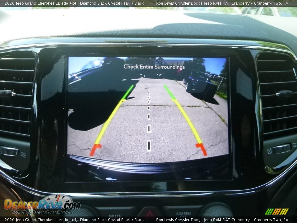 2020 Jeep Grand Cherokee Laredo 4x4 Diamond Black Crystal Pearl / Black Photo #19
