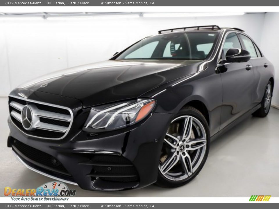 2019 Mercedes-Benz E 300 Sedan Black / Black Photo #6