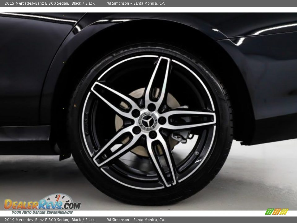 2019 Mercedes-Benz E 300 Sedan Black / Black Photo #8