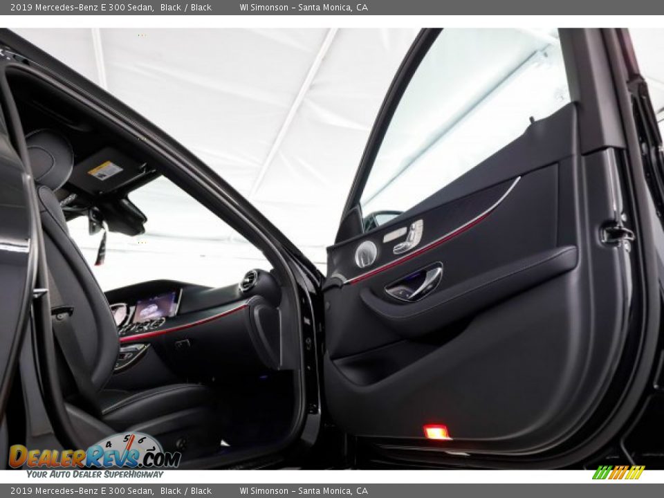 2019 Mercedes-Benz E 300 Sedan Black / Black Photo #16