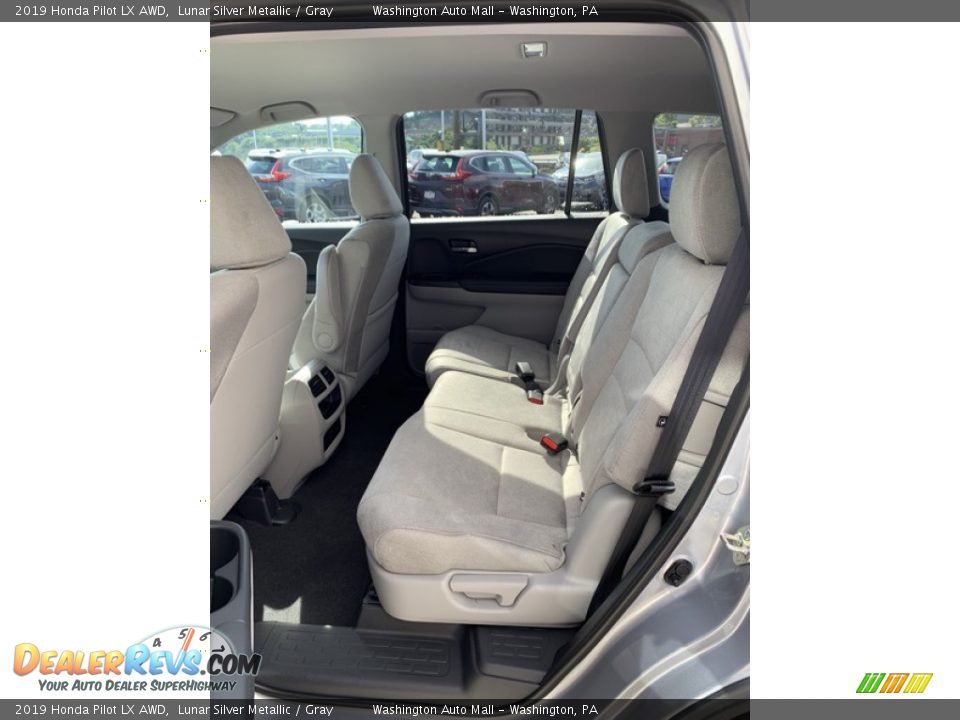 2019 Honda Pilot LX AWD Lunar Silver Metallic / Gray Photo #19