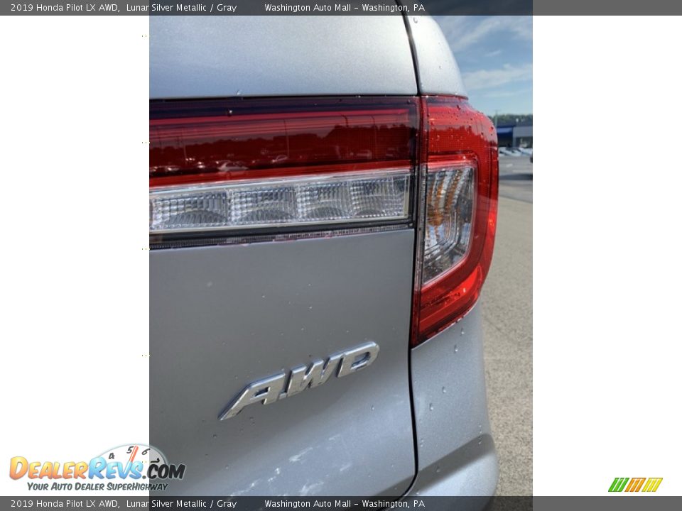 2019 Honda Pilot LX AWD Lunar Silver Metallic / Gray Photo #23