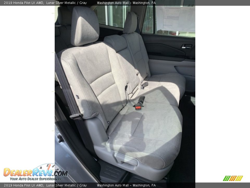 2019 Honda Pilot LX AWD Lunar Silver Metallic / Gray Photo #25