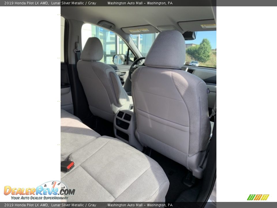 2019 Honda Pilot LX AWD Lunar Silver Metallic / Gray Photo #28