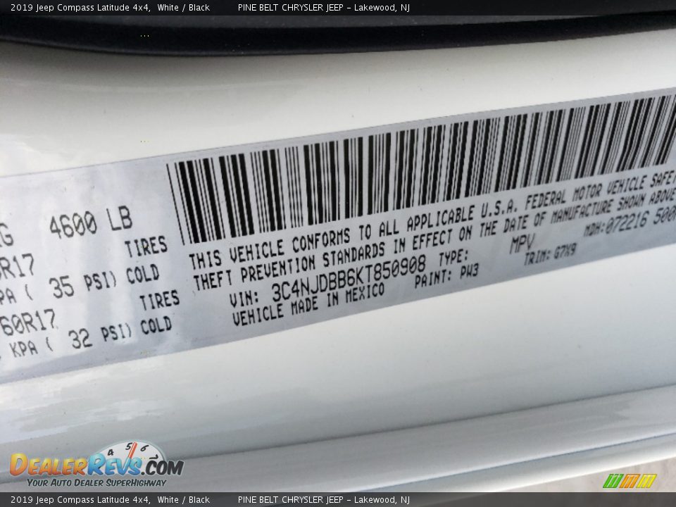 2019 Jeep Compass Latitude 4x4 White / Black Photo #9