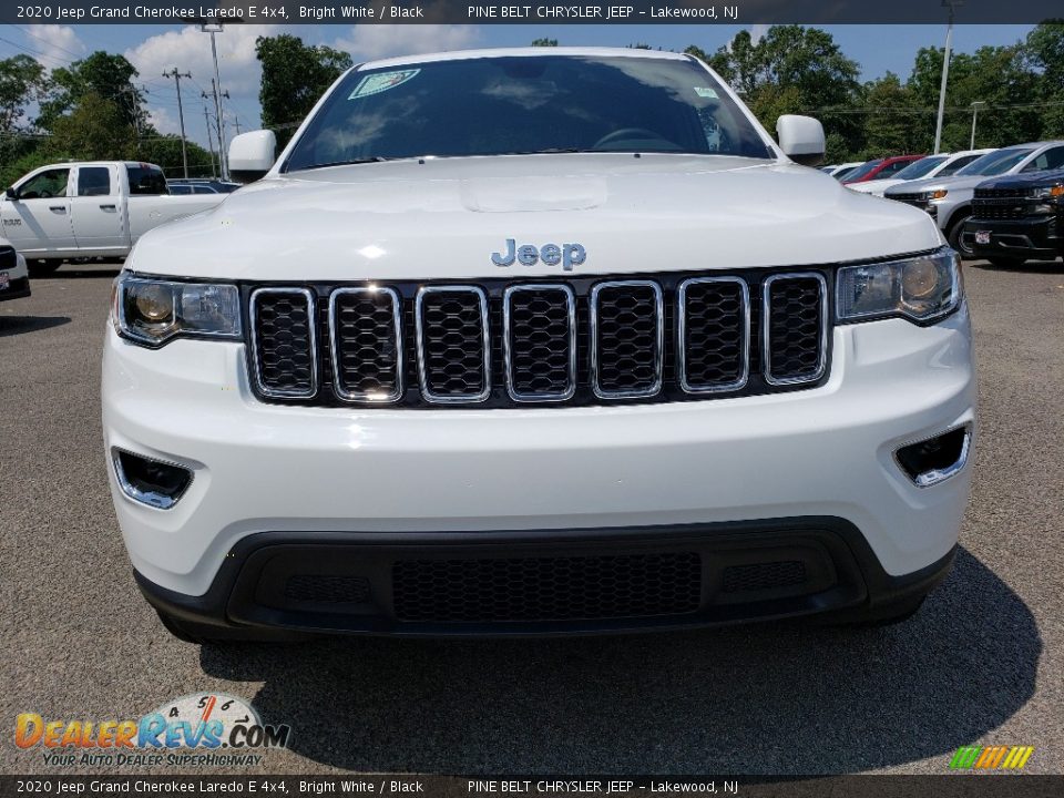 2020 Jeep Grand Cherokee Laredo E 4x4 Bright White / Black Photo #2