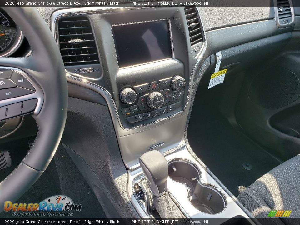 2020 Jeep Grand Cherokee Laredo E 4x4 Bright White / Black Photo #10