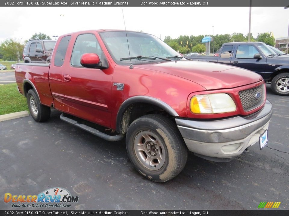 2002 Ford F150 XLT SuperCab 4x4 Silver Metallic / Medium Graphite Photo #2