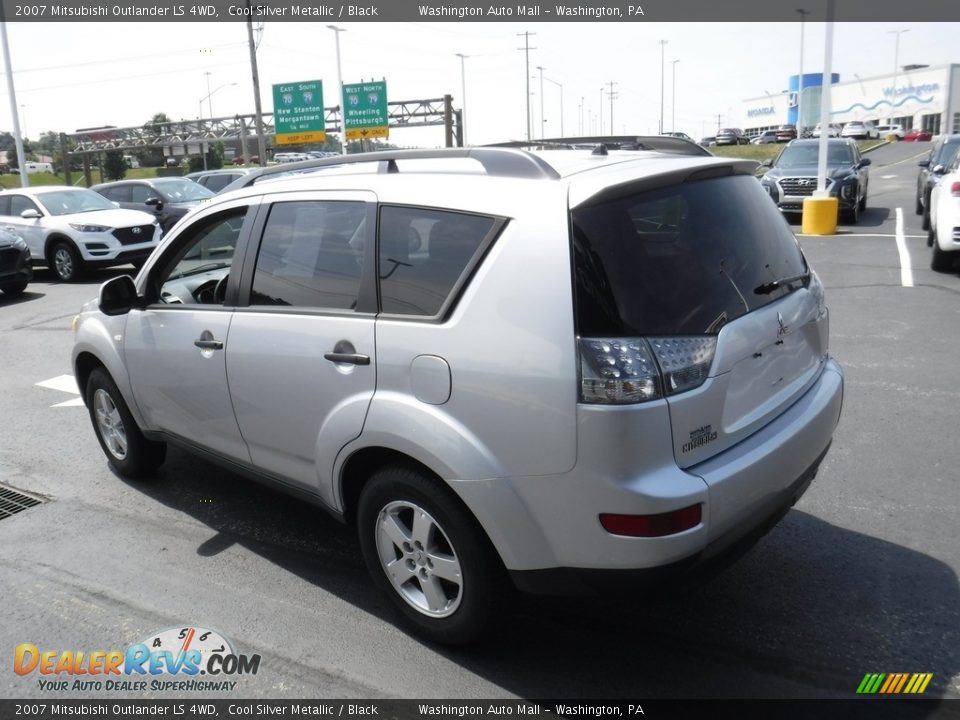 2007 Mitsubishi Outlander LS 4WD Cool Silver Metallic / Black Photo #7
