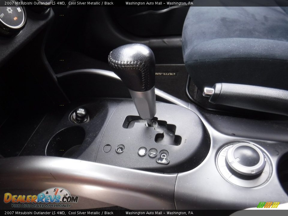 2007 Mitsubishi Outlander LS 4WD Cool Silver Metallic / Black Photo #9