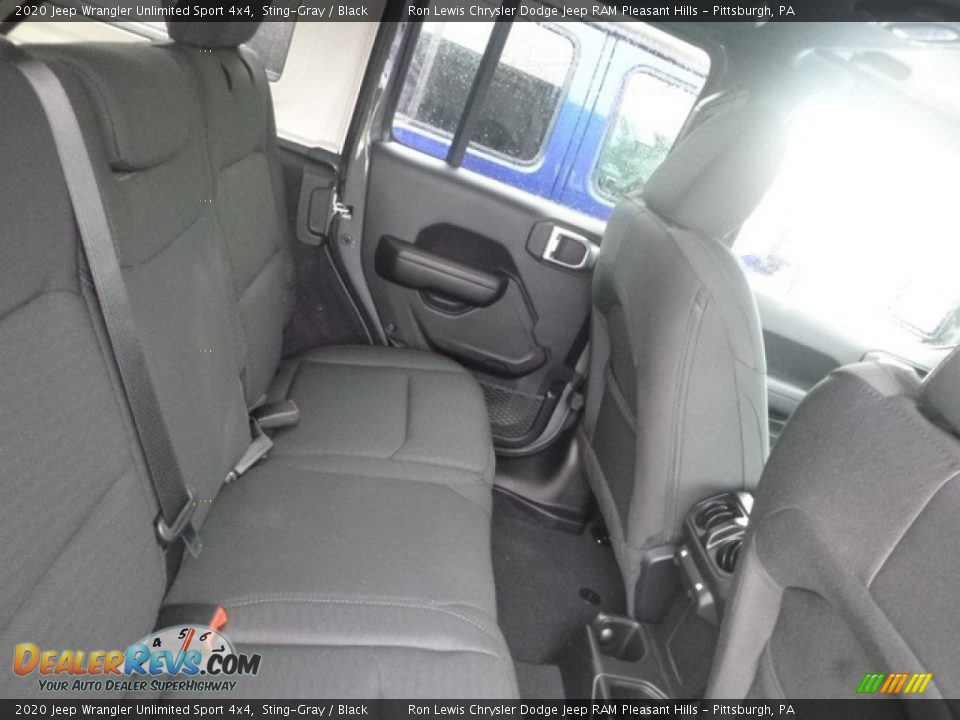 2020 Jeep Wrangler Unlimited Sport 4x4 Sting-Gray / Black Photo #12