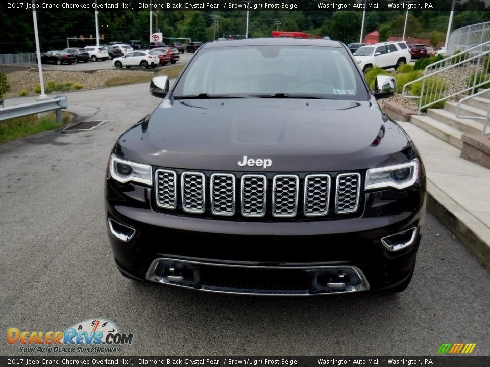 2017 Jeep Grand Cherokee Overland 4x4 Diamond Black Crystal Pearl / Brown/Light Frost Beige Photo #4