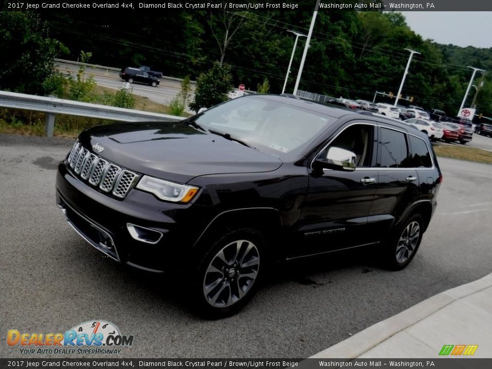 2017 Jeep Grand Cherokee Overland 4x4 Diamond Black Crystal Pearl / Brown/Light Frost Beige Photo #5