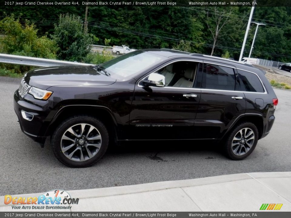 2017 Jeep Grand Cherokee Overland 4x4 Diamond Black Crystal Pearl / Brown/Light Frost Beige Photo #6