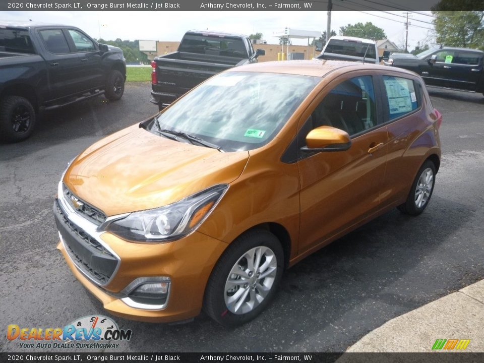 Front 3/4 View of 2020 Chevrolet Spark LT Photo #8