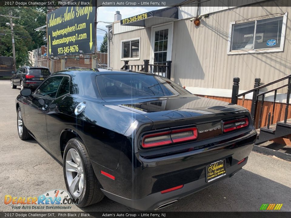 2017 Dodge Challenger SXT Pitch Black / Black Photo #6