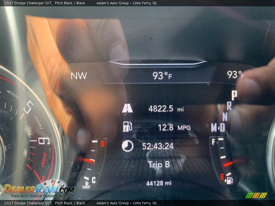 2017 Dodge Challenger SXT Pitch Black / Black Photo #10