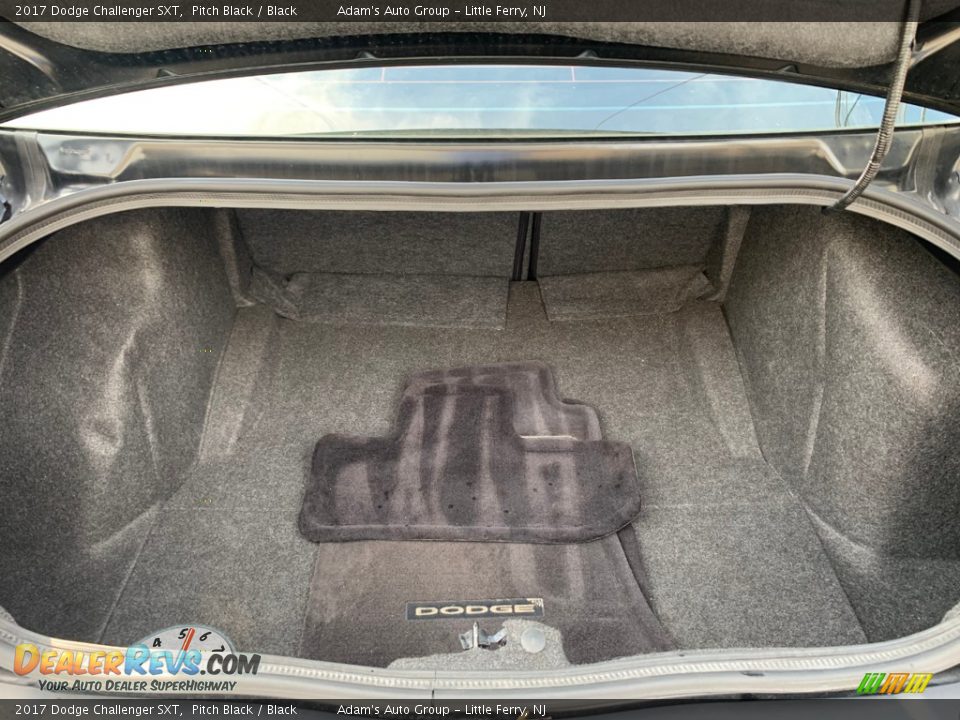 2017 Dodge Challenger SXT Pitch Black / Black Photo #20