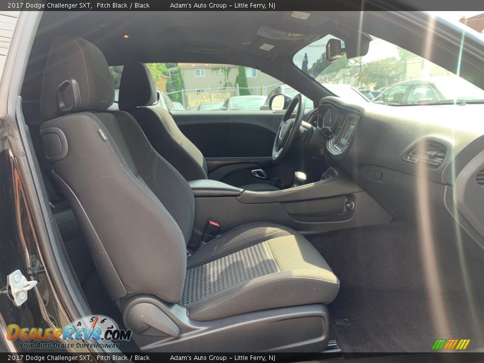 2017 Dodge Challenger SXT Pitch Black / Black Photo #22