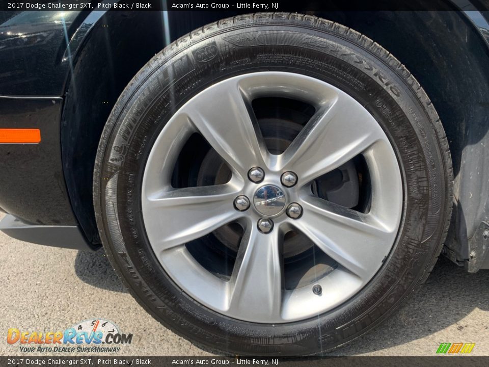 2017 Dodge Challenger SXT Pitch Black / Black Photo #25