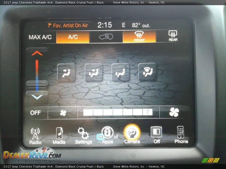 2017 Jeep Cherokee Trailhawk 4x4 Diamond Black Crystal Pearl / Black Photo #22