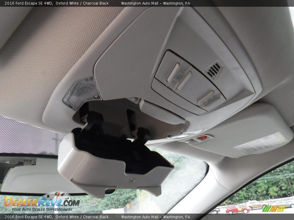 2016 Ford Escape SE 4WD Oxford White / Charcoal Black Photo #25