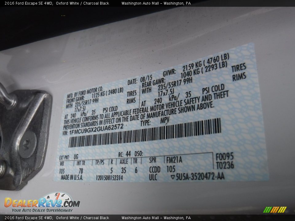 2016 Ford Escape SE 4WD Oxford White / Charcoal Black Photo #29