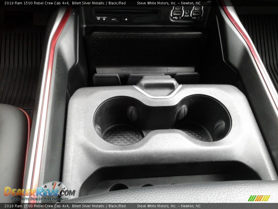 2019 Ram 1500 Rebel Crew Cab 4x4 Billett Silver Metallic / Black/Red Photo #31