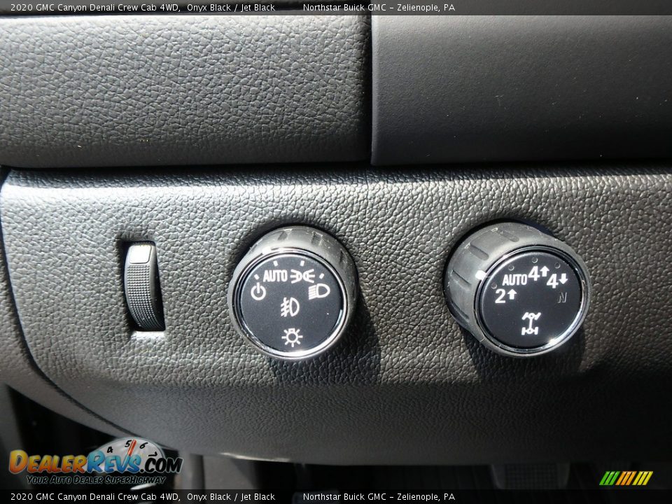 Controls of 2020 GMC Canyon Denali Crew Cab 4WD Photo #10
