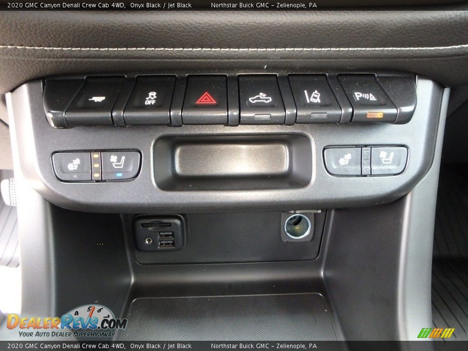 Controls of 2020 GMC Canyon Denali Crew Cab 4WD Photo #18