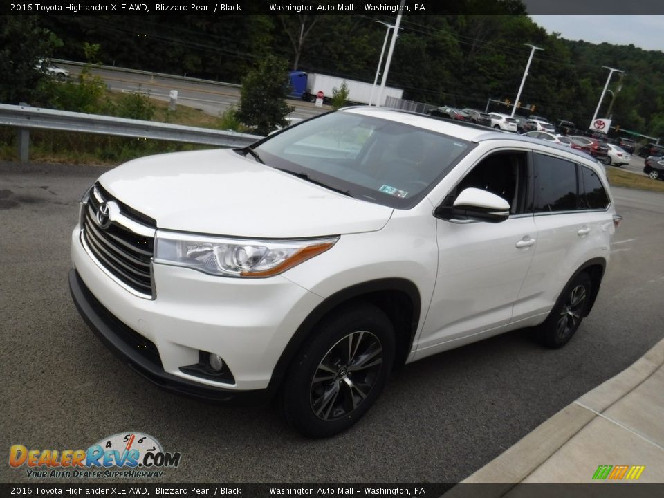 2016 Toyota Highlander XLE AWD Blizzard Pearl / Black Photo #6