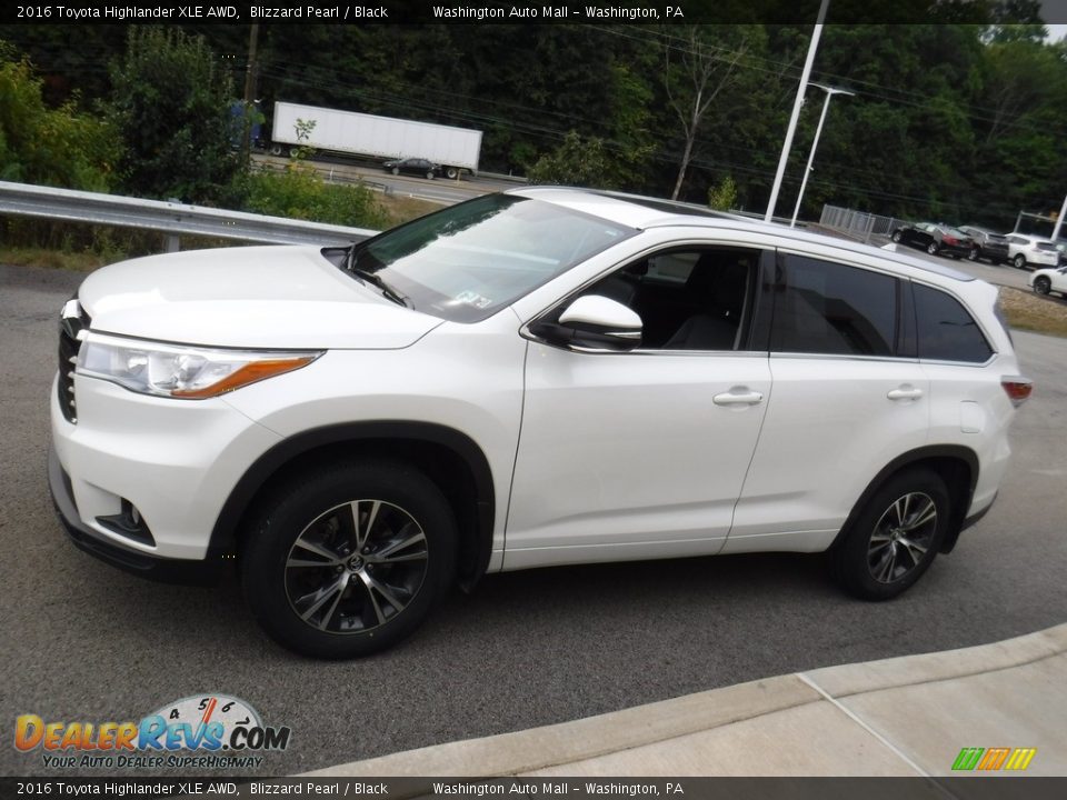 2016 Toyota Highlander XLE AWD Blizzard Pearl / Black Photo #7