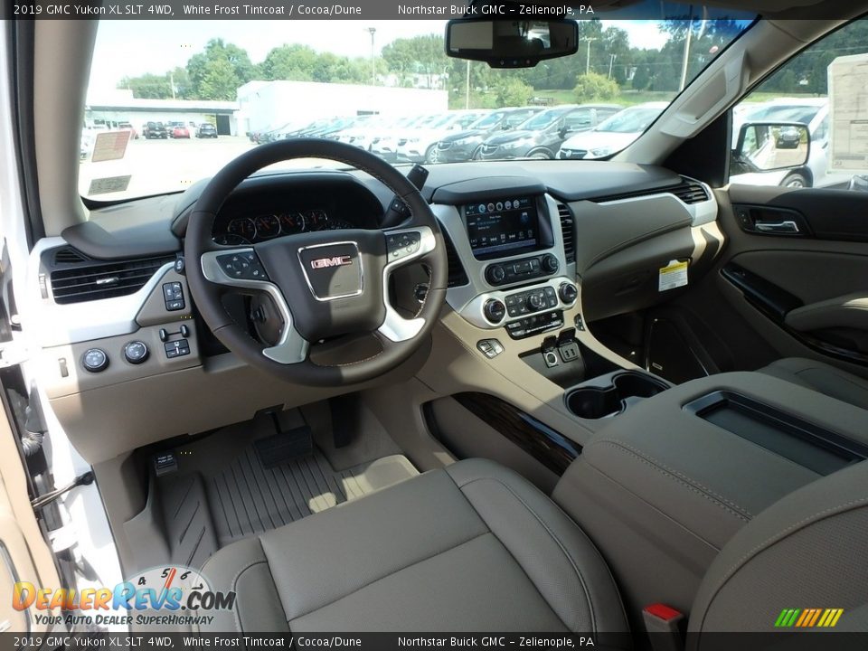 Front Seat of 2019 GMC Yukon XL SLT 4WD Photo #15