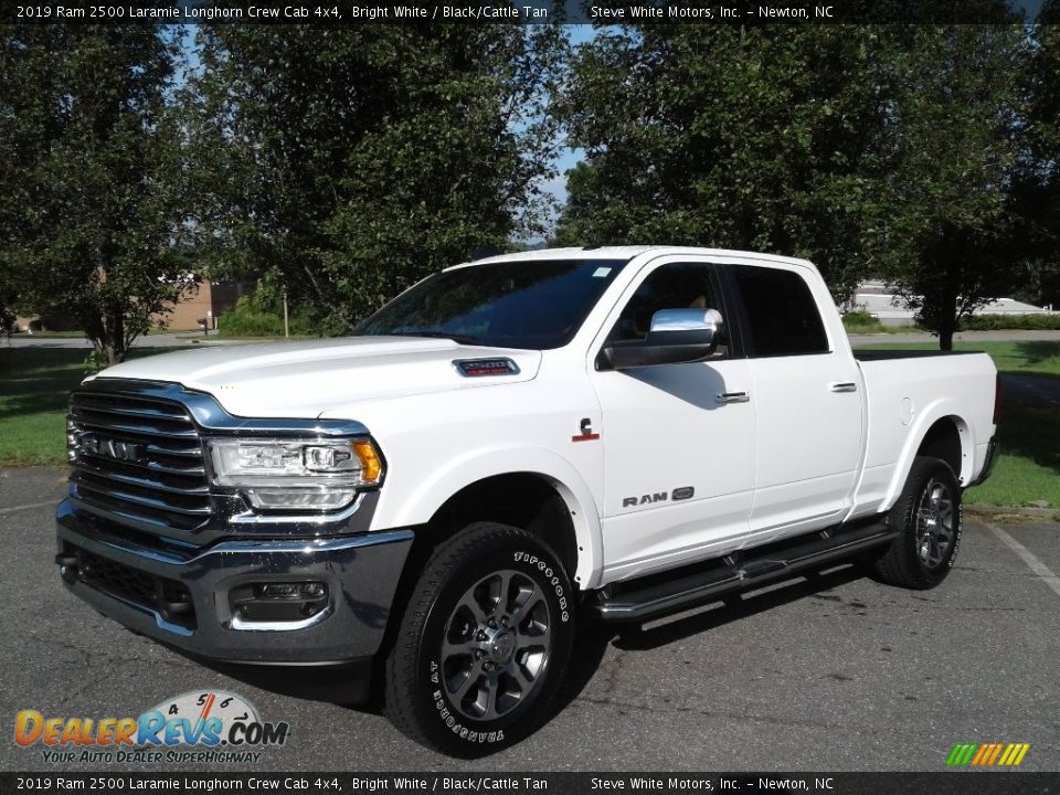 Front 3/4 View of 2019 Ram 2500 Laramie Longhorn Crew Cab 4x4 Photo #2