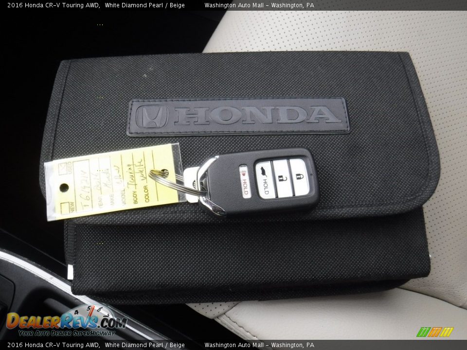 2016 Honda CR-V Touring AWD White Diamond Pearl / Beige Photo #31