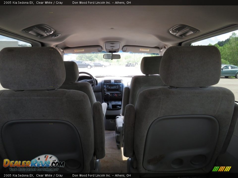 2005 Kia Sedona EX Clear White / Gray Photo #12