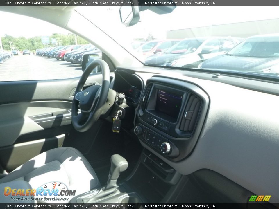 2020 Chevrolet Colorado WT Extended Cab 4x4 Black / Ash Gray/Jet Black Photo #10