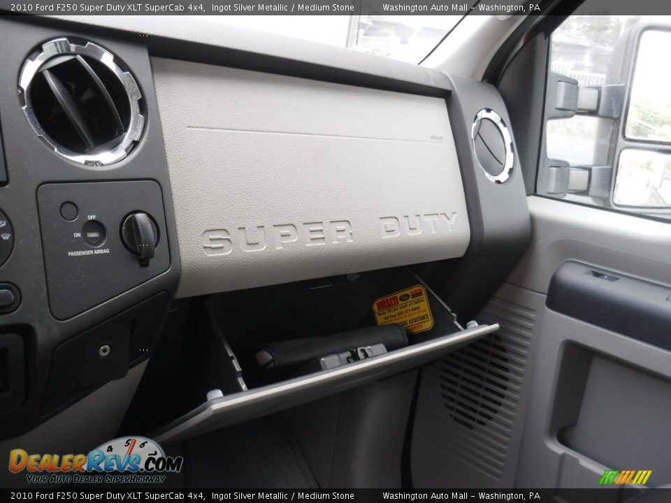 2010 Ford F250 Super Duty XLT SuperCab 4x4 Ingot Silver Metallic / Medium Stone Photo #24