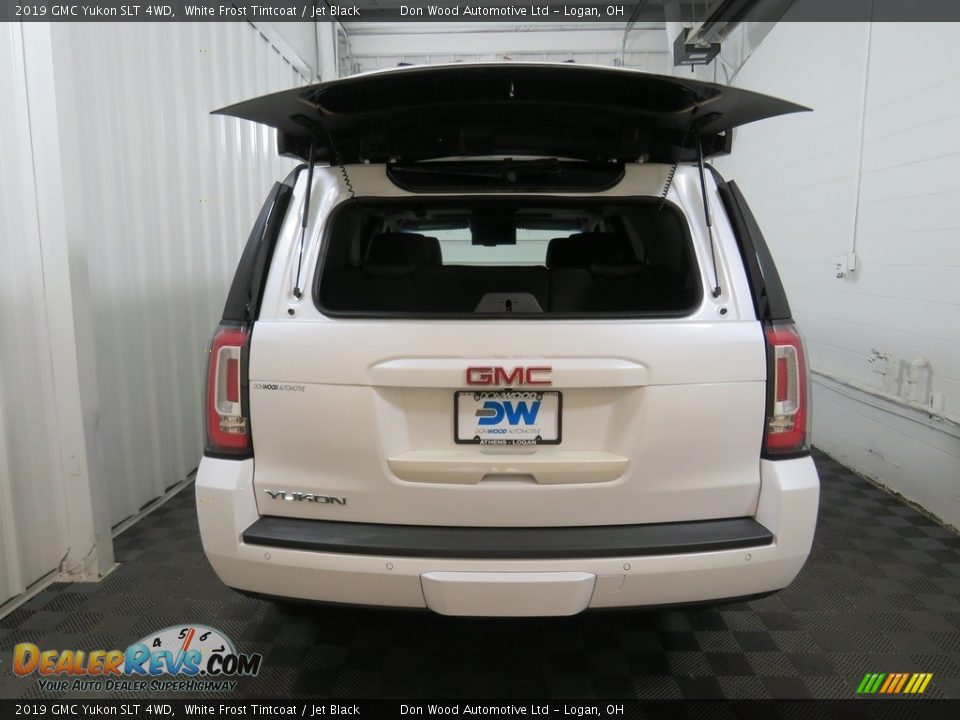 2019 GMC Yukon SLT 4WD White Frost Tintcoat / Jet Black Photo #17